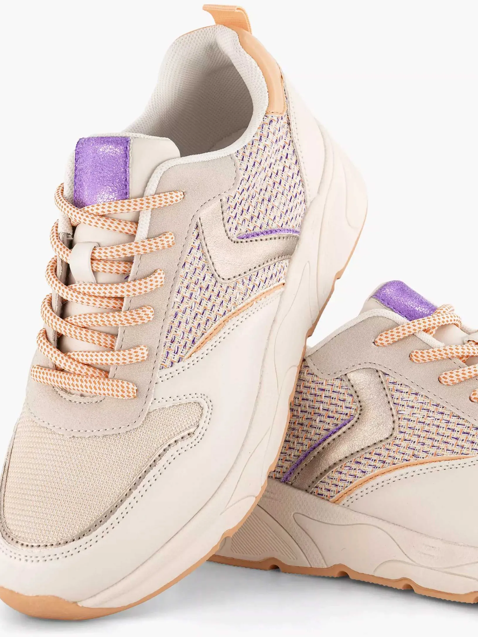 Off White Chunky Sneaker