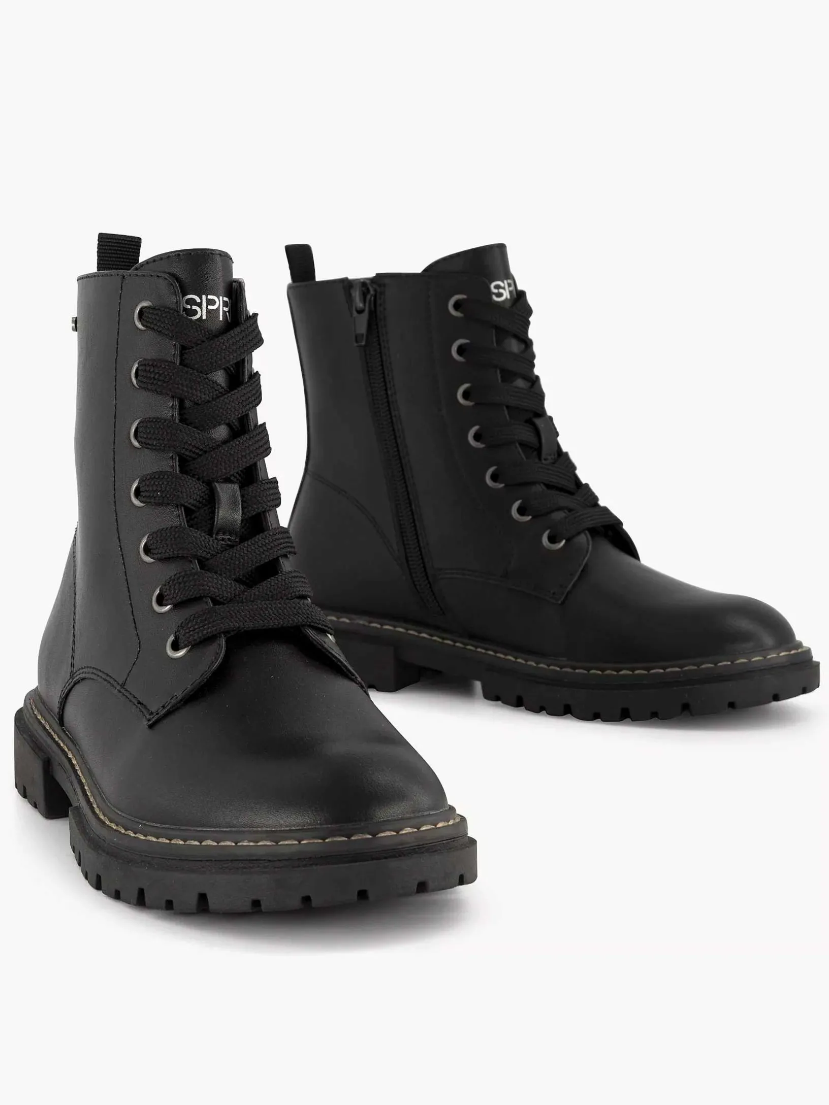 Zwarte Veterboot